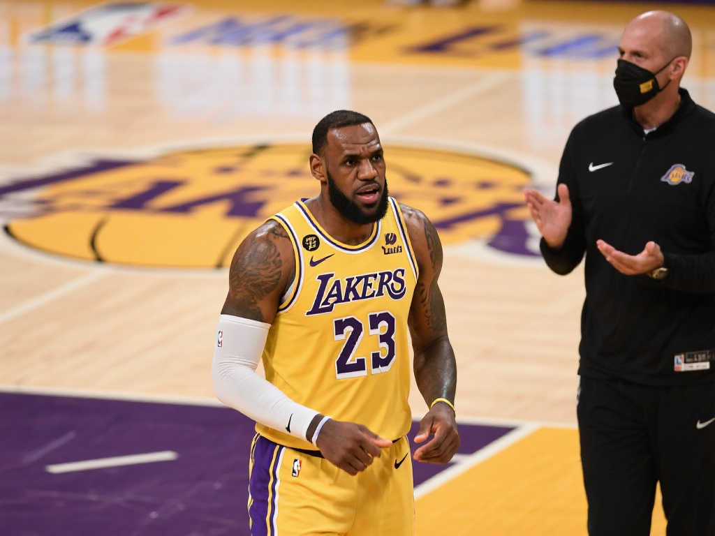 湖人防守沦为弱旅水平 杯赛晋级需靠小分计算 湖人防守沦为弱旅水平 杯赛晋级需靠小分计算